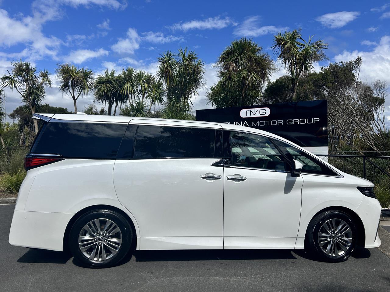 2023 Toyota Alphard