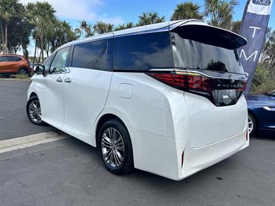 2023 Toyota Alphard - Thumbnail