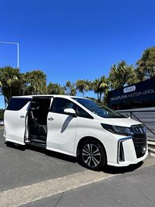 2023 Toyota Alphard - Thumbnail