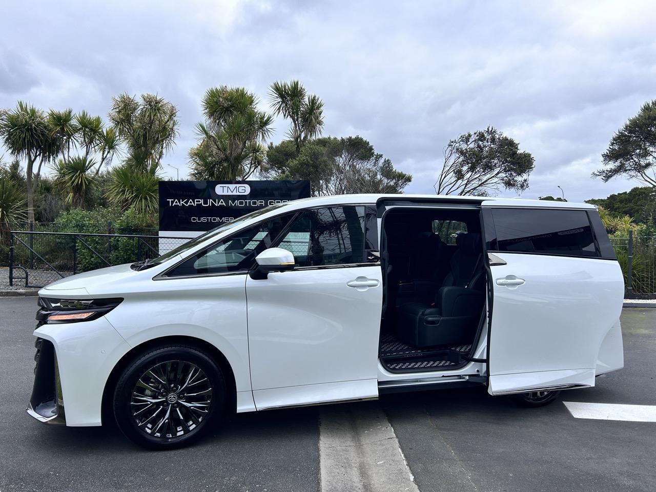 2023 Toyota Vellfire