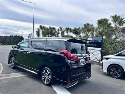 2023 Toyota Alphard - Thumbnail