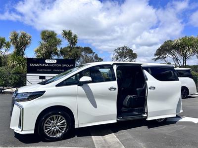 2023 Toyota Alphard - Thumbnail