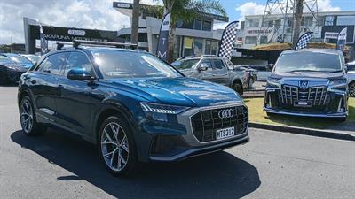 2018 Audi Q8 - Thumbnail