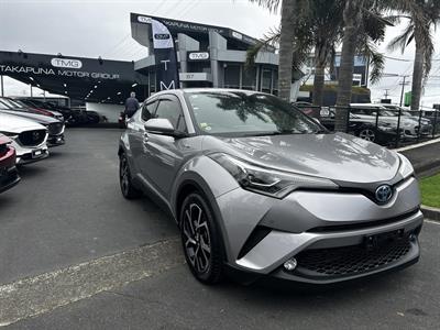 2017 Toyota C-HR - Thumbnail