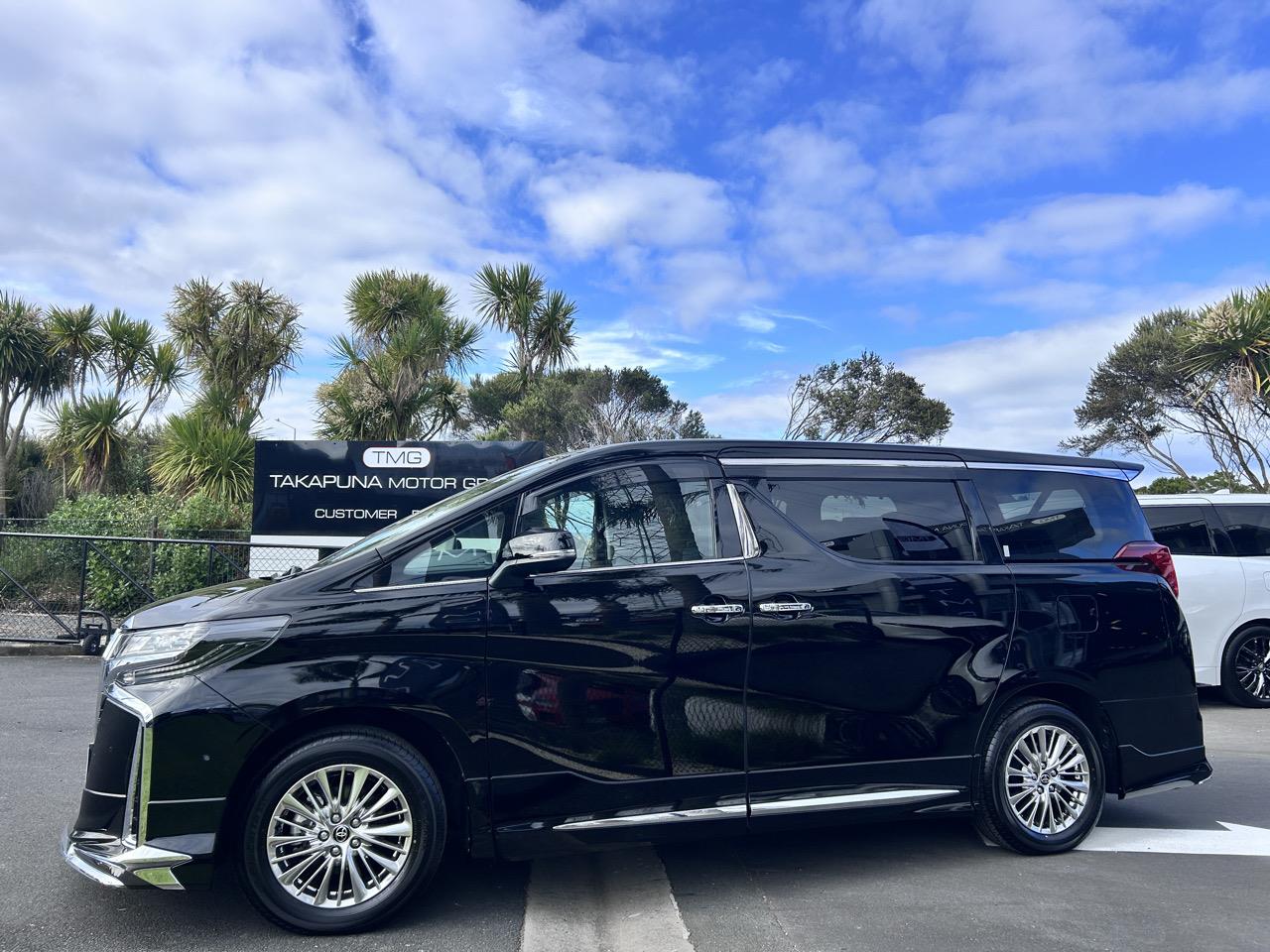 2023 Toyota Alphard