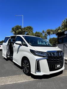 2023 Toyota Alphard - Thumbnail