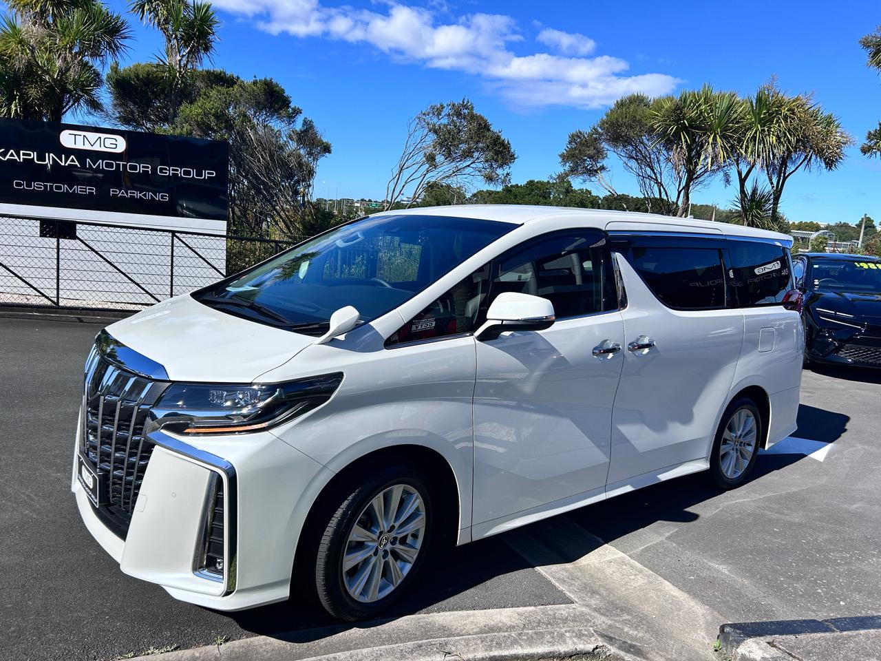 2023 Toyota Alphard