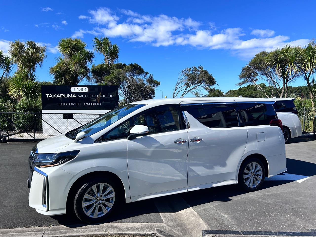 2023 Toyota Alphard