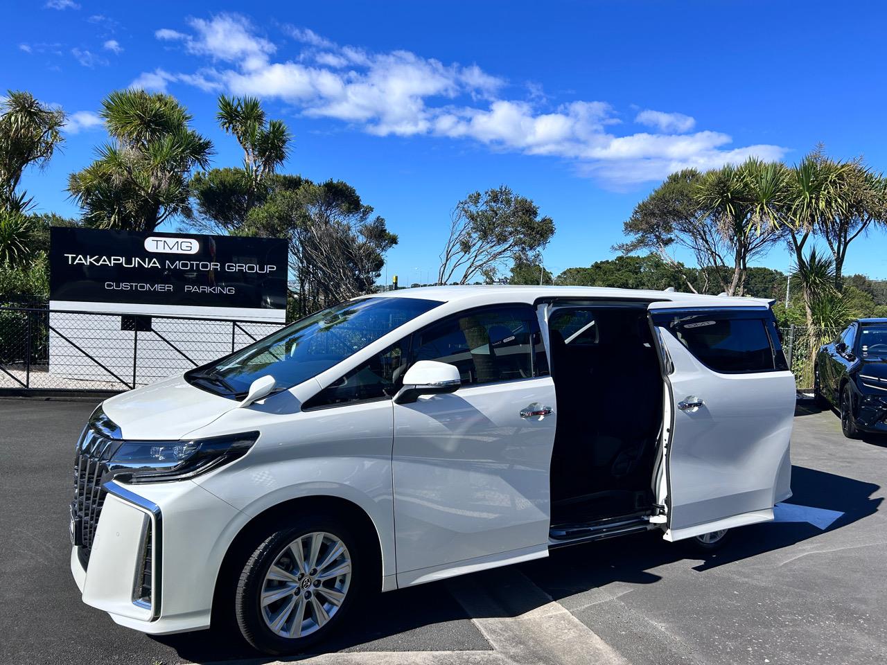 2023 Toyota Alphard