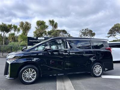 2022 Toyota Alphard - Thumbnail