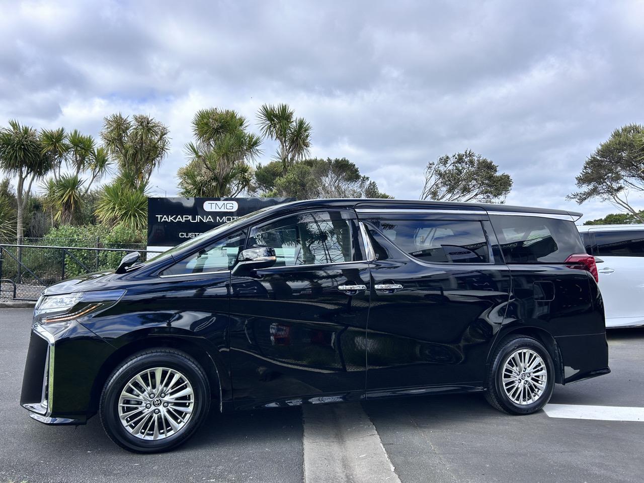 2022 Toyota Alphard