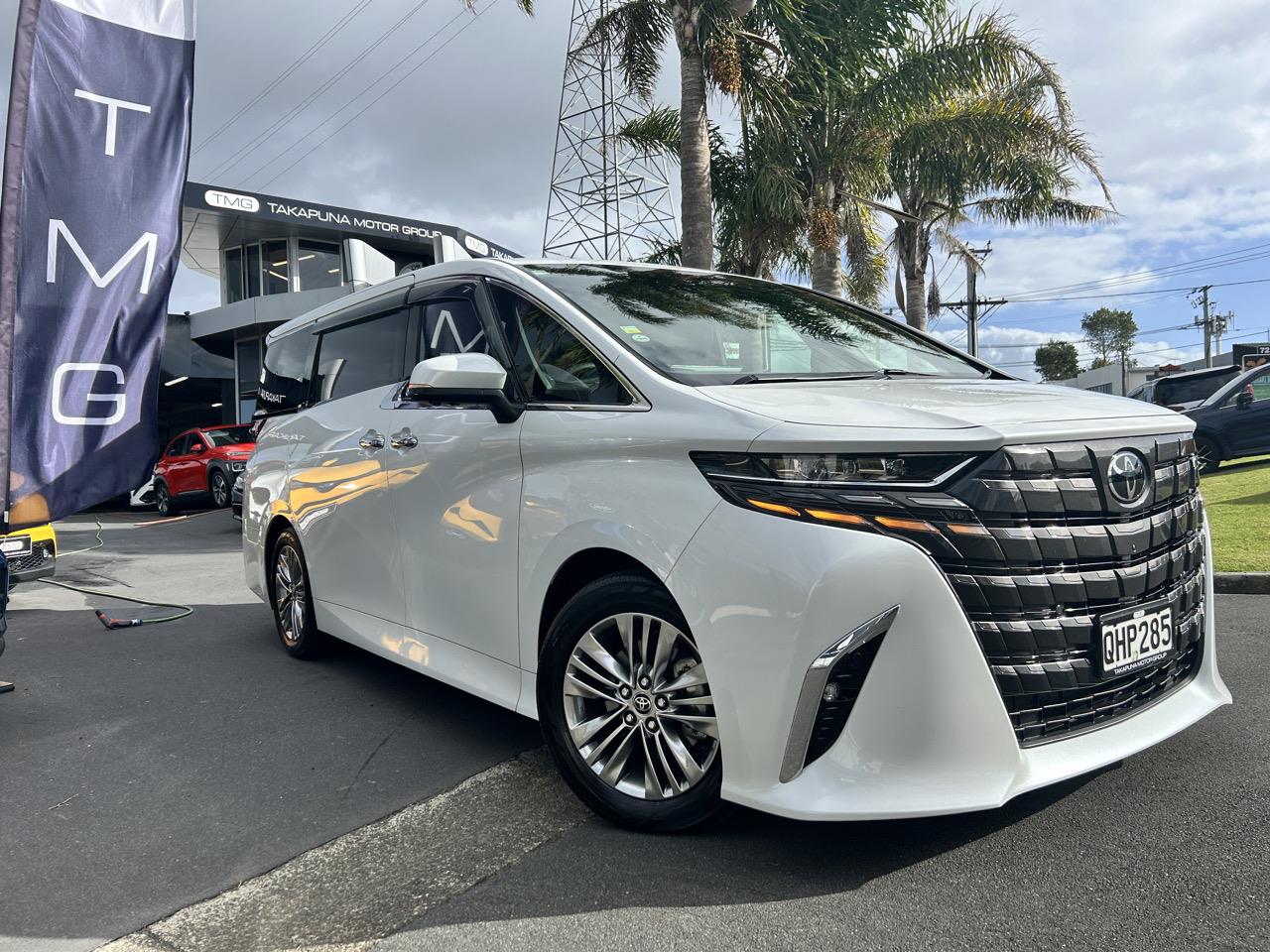 2023 Toyota Alphard