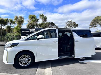 2022 Toyota Alphard - Thumbnail