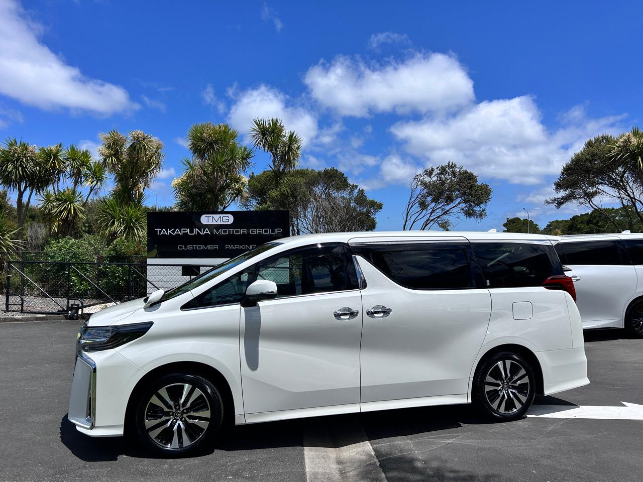 2023 Toyota Alphard