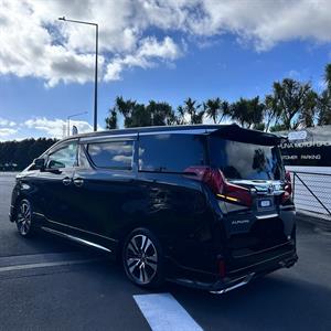 2023 Toyota Alphard - Thumbnail