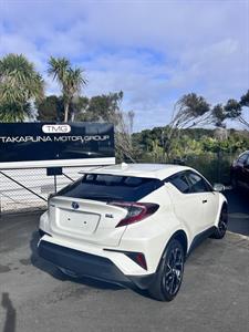 2018 Toyota C-HR - Thumbnail