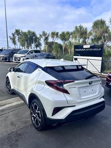 2018 Toyota C-HR - Thumbnail